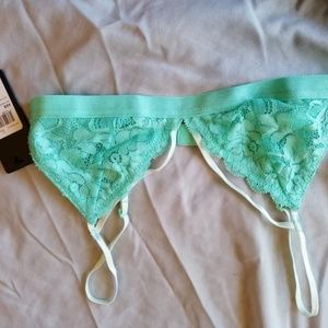 Guess Bralette NWT